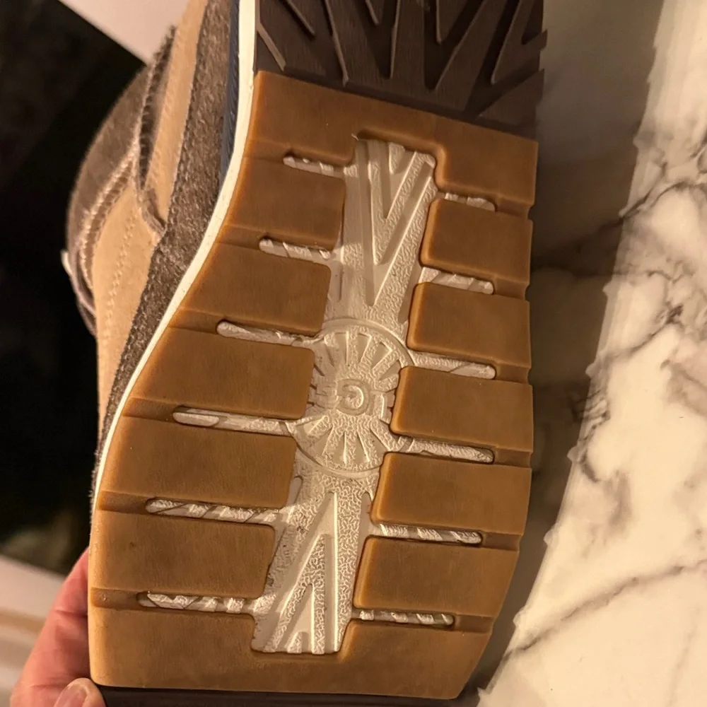 UGG Kids Tan, Brown & Navy Suede Lace-Up Sneakers - Picture 3 of 3